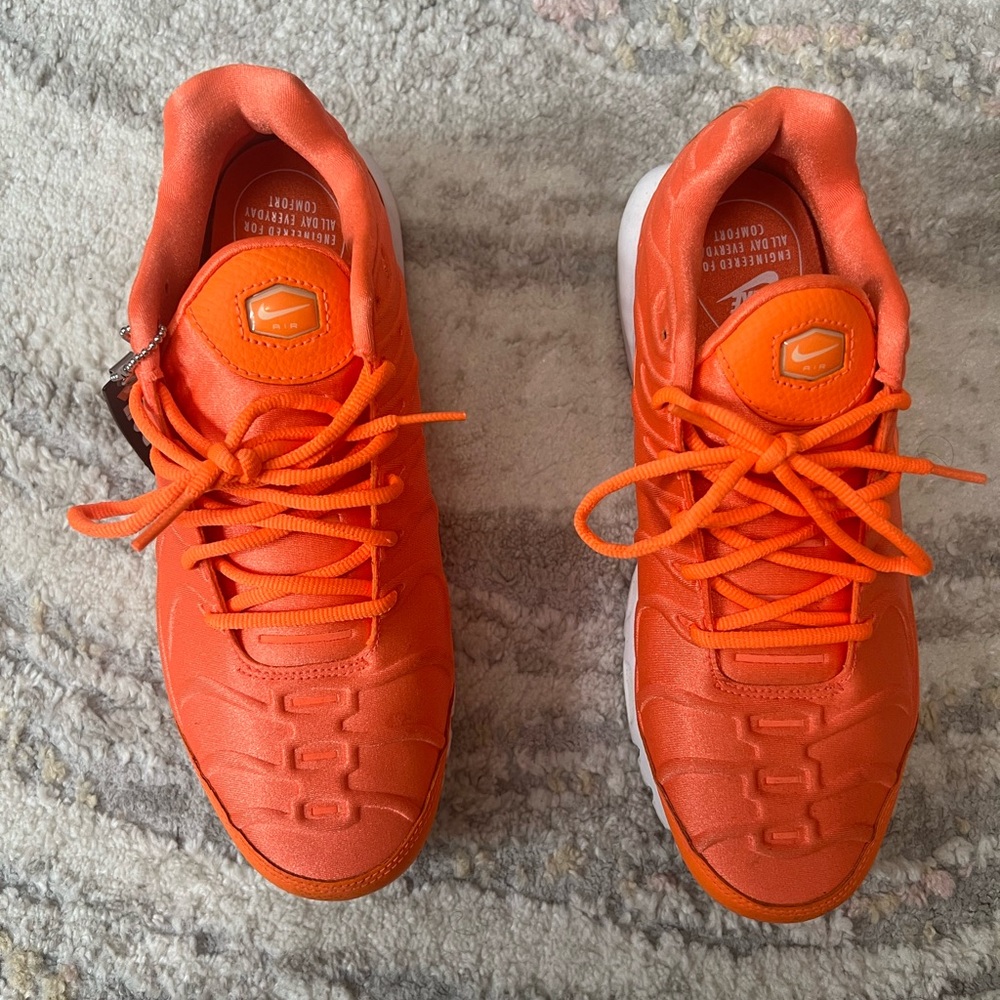 Nike Air Max Plus - Picture 3 of 4